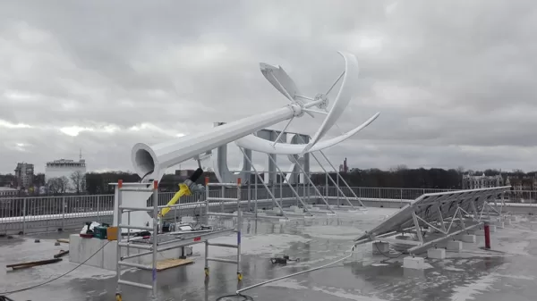 RTU Enerģētikas fakultāte - 7 kW saules elektro un 3,5 kW vēja stacija